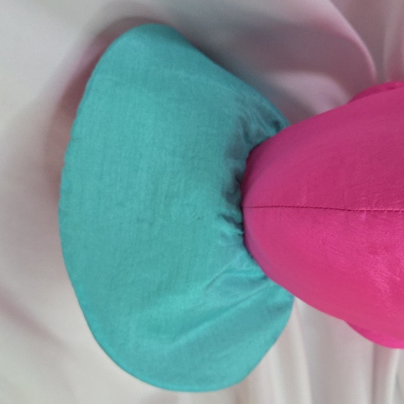 Hot Pink dinosaur nylon plush vintage 1990s international silver Loose Thread - Picture 17 of 17